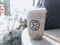 鲜奶小珠珠-花间茶(华侨城创意园店)