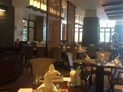 -三亚湾海居铂尔曼度假酒店