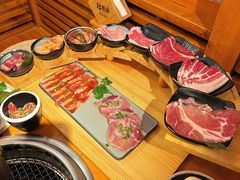 -拾勝牛·江景安格斯烧肉放题(江湾阳光天地店)