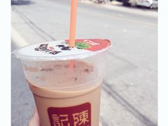 -陈记甜品窝(中山北路店)