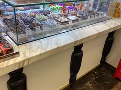面包甜点陈列柜-GODIVA(王府井apm店)