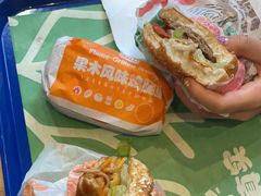 -汉堡王(上海118广场店)