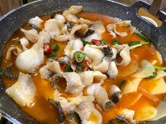 -老滇山寨•云南特色菜•地方菜•民族风情歌舞表演(金碧店)