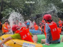 -尧山大峡谷漂流
