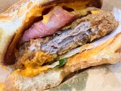 安格斯牛肉芝士堡-魏家凉皮(博水商务大厦店)