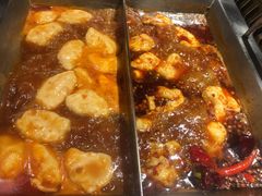 -吴氏老牌坊云南鱼豆花火锅店(通江街店)