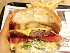 -The Habit Burger Grill 哈比特汉堡(复兴soho店)