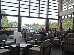 -亚龙湾喜来登·美景台大堂吧