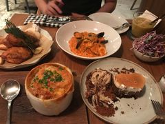 -ROAST coffee & eatery