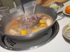 -左庭右院鲜牛肉火锅(金山万达店)