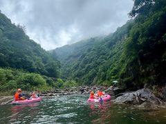 -安吉龙王山峡谷漂流