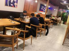 大堂-蚝翅·海鲜粥·烧烤·羊肉季(鄞州万达店)