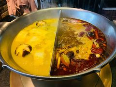 双拼锅底-湊湊火锅·茶憩(新中关购物中心店)