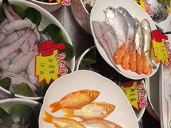 -头上红煨盐鸡乡村食府