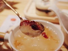 蔓越莓桃胶炖银耳-炖物24章·顺时轻养茶(杭州保利时光里店)