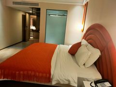 -华海酒店(茂名高铁站店)