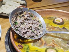 -洱火云南酸菜牛肉火锅(石景山当代商城店)