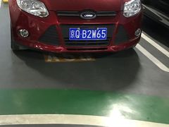 -新中关大厦·停车场
