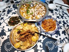 -何哥鲜鱼餐厅(龙湖花园店)