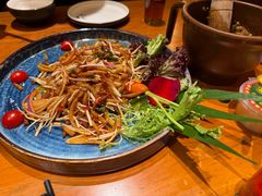 -老滇山寨•云南特色菜•地方菜•民族风情歌舞表演(金碧店)