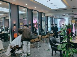 -藤野造型烫染·漂发