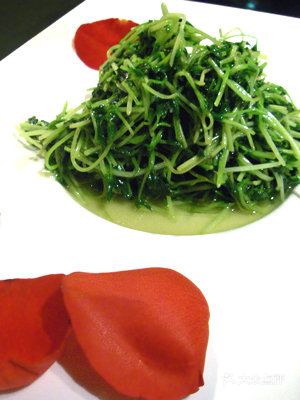 大董(金宝汇店)清炒豆苗（小）图片
