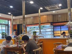 -哈尔滨小酒馆·鲜肉现穿自助烧烤(康新花园店)