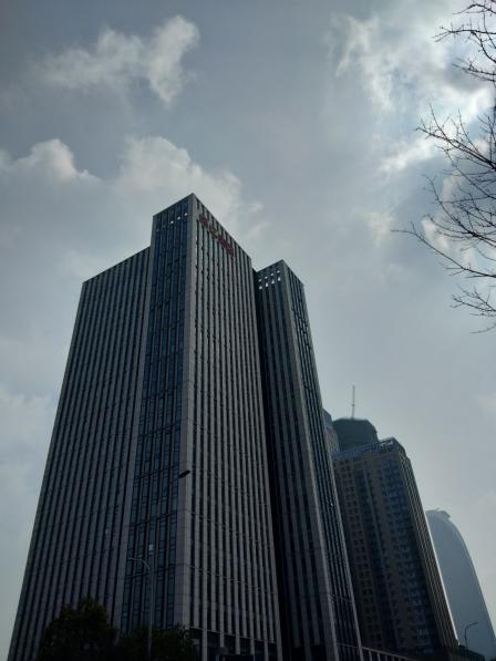 保亿中心-a座-"保艺中心.坐落于宁围街道,分为a座跟b.