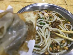 -覃肥叔桂林米粉(粮道街店)