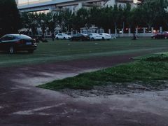 -上海外国语大学(虹口校区)