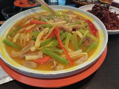 -川流不息·地道川菜·小龙虾(松东路店)