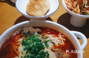 Pork Neck Bone and Intestine Noodles