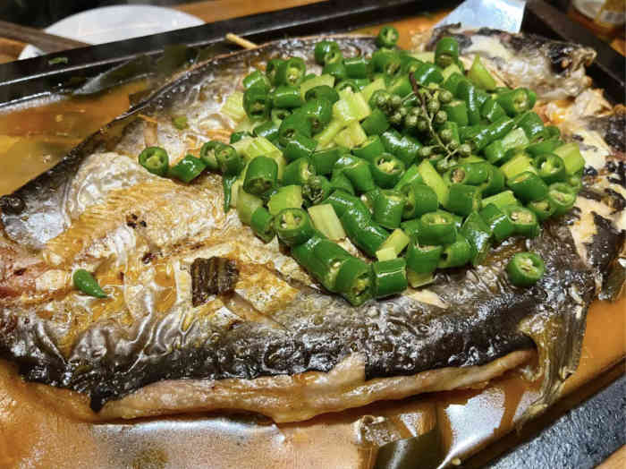 夯鱼烤鱼(中央商场店)-"鱼一如既往地好吃97青椒芒果鱼不愧是招牌.
