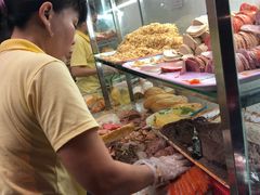 -Bánh Mì Huynh Hoa