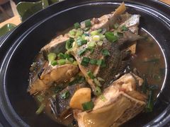 浓汤杂鱼煲-龙泉人椰子鸡.糟粕醋.海南菜(三亚旗舰店)