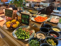 -大中华希尔顿酒店-念自助餐·海南美食·三文鱼