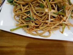 -秦韵轩·西安小馆(贻成福地广场店)