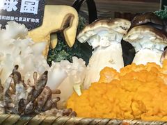 -鹿鸣山草本茶香火锅(园西路店)