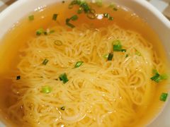 招牌鲜虾云吞面-新大咀港式茶餐厅(宝山万达店)