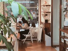 -Line 咖啡(石厦花园店)