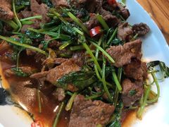 小炒黄牛肉-俏湘私房菜(国贸店)