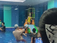 -Swim斯卫姆国际儿童游泳中心(红博中央公园店)