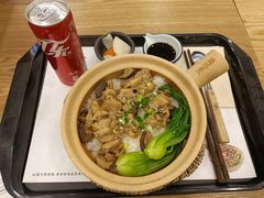 -煲仔皇腊味煲仔饭(经四万达店)