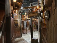 -暴风岛沉浸式体验馆(百联世纪店)