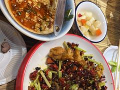 -冯烫烫跷脚牛肉·川菜小馆(武胜西街店)