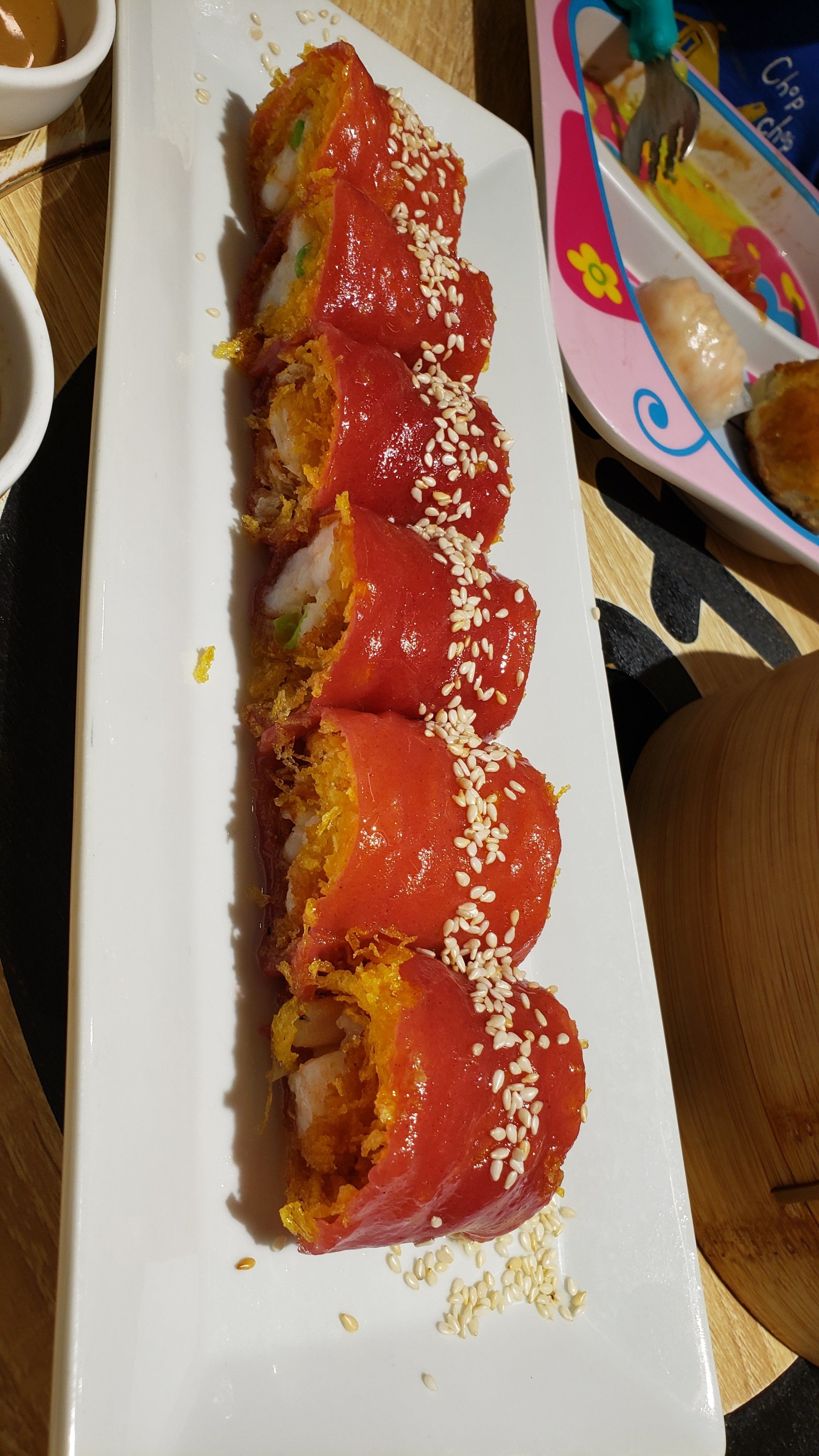 牛油果色拉很好吃.孩子喜欢那个. 哪个都