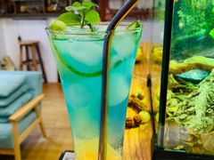 -Rabbit Cafe私房西餐甜点咖啡(栖霞路店)