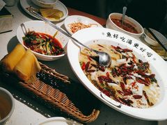 -江渔儿酸菜鱼(奥园广场金发购物中心店)