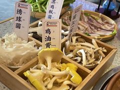 -阿婆情腊排骨火锅(金虹路店)