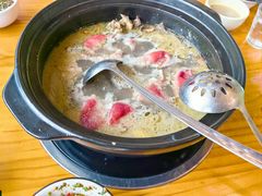 -云朵小院·石锅鱼·野生菌餐厅(蒗放店)